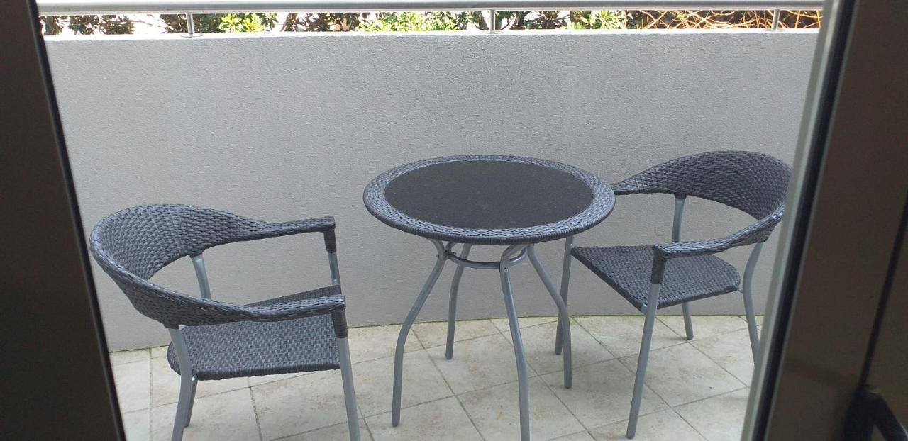 Apartment Twelve Taupo Exterior foto